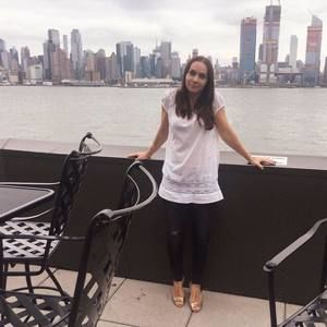 Meet your Posher, Stefania